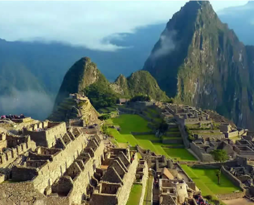 Machu Picchu: Das mystische Erbe der Inka und ein modernes Wunder Machu Picchu: Das mystische Erbe der Inka und ein modernes Wunder